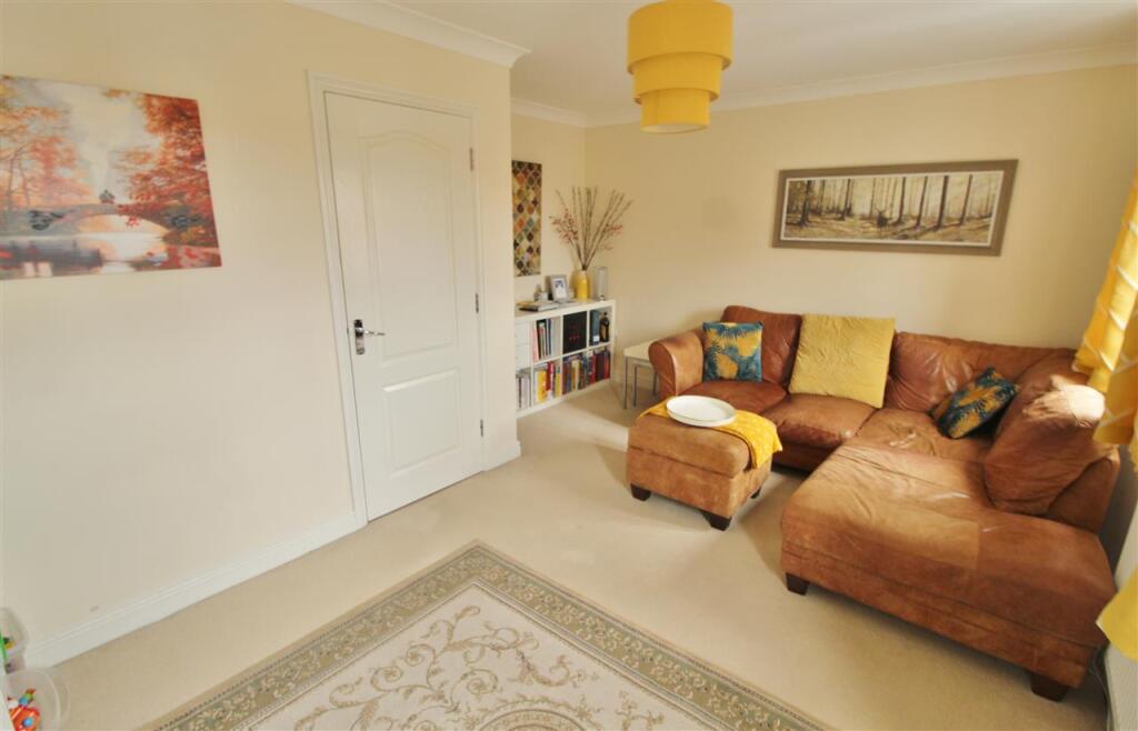 SITTING ROOM -