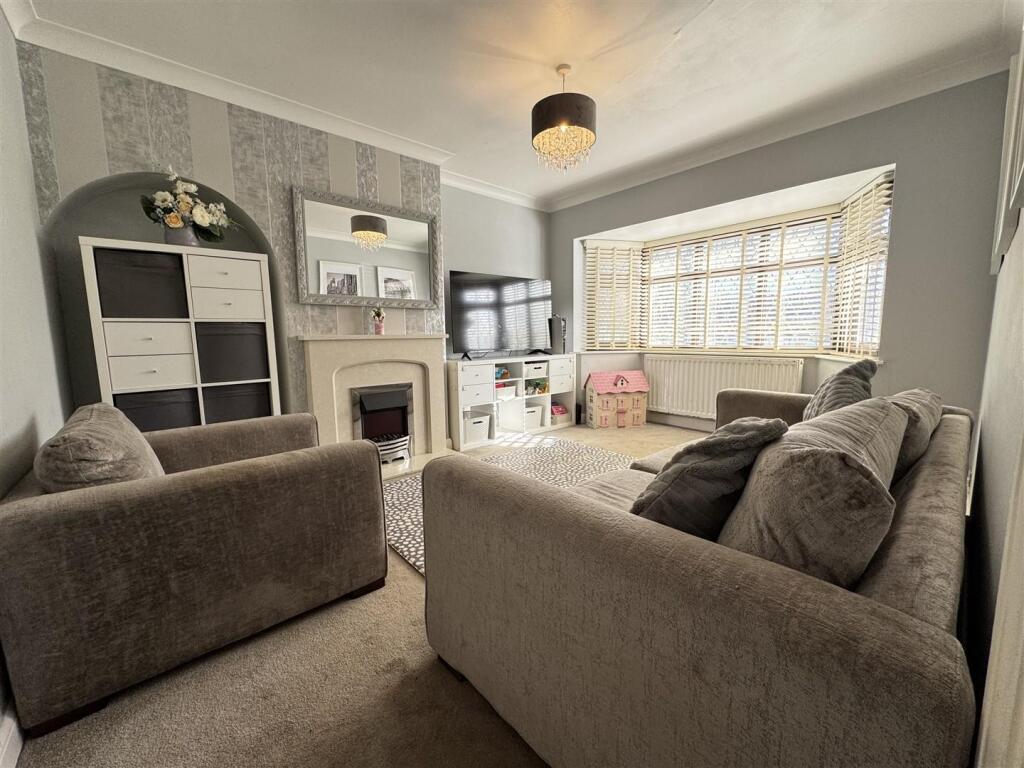 IMG_1711 (Large).JPG