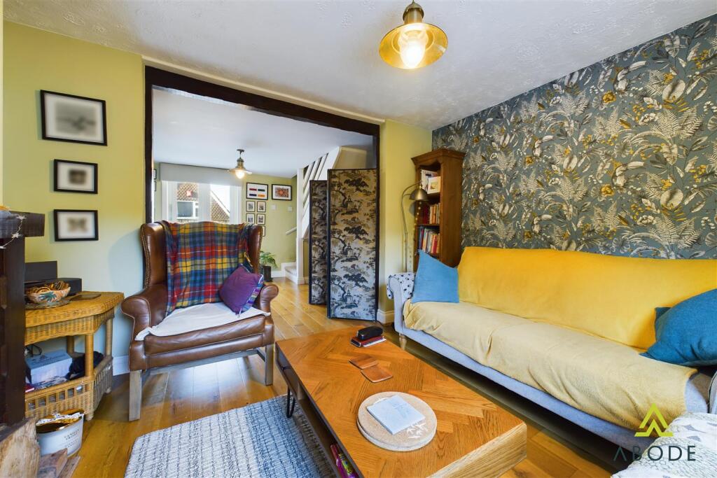 CAM03473G0-PR0211-STILL018.jpg