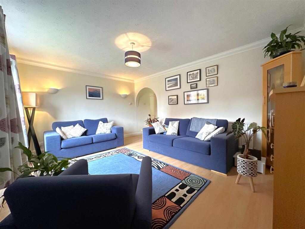 Living Room Aspect Two 175