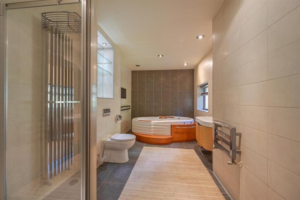 Court Manor (5 of 5).jpg