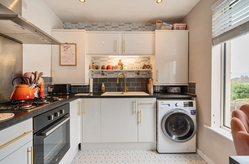 1303262-12-684188...