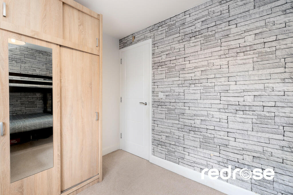 40 Pilgrim Drive-...