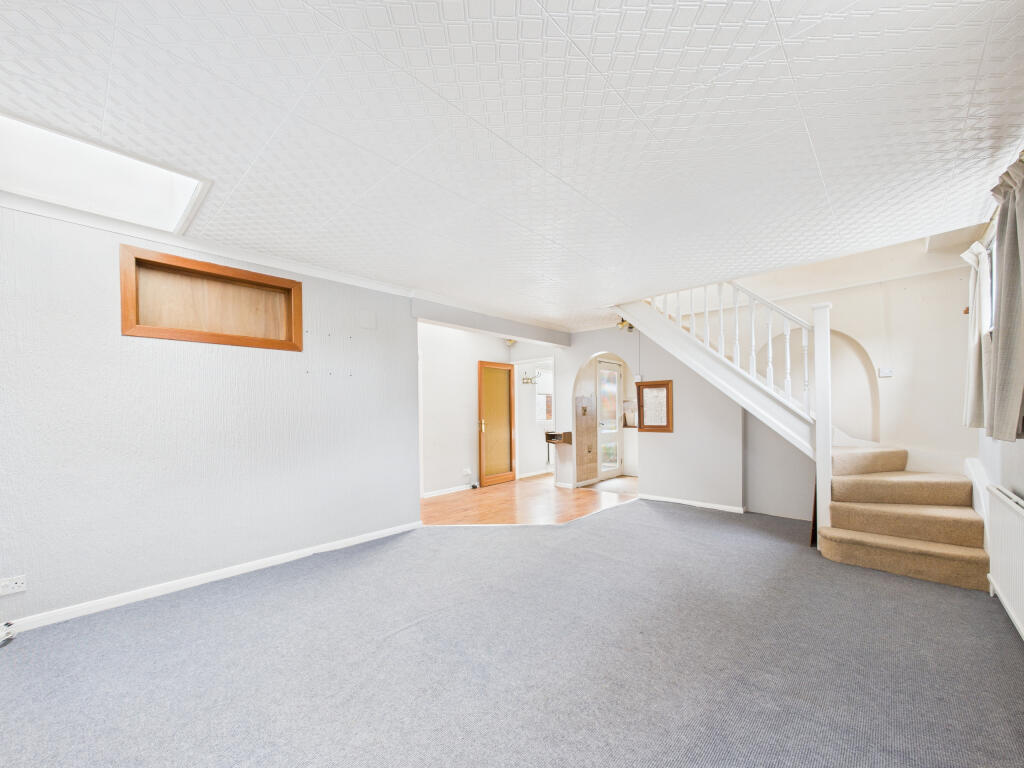 CAM01354G0-PR0580-STILL007