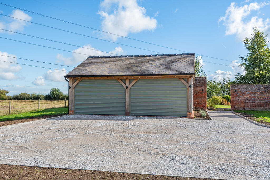 8518920-exterior19