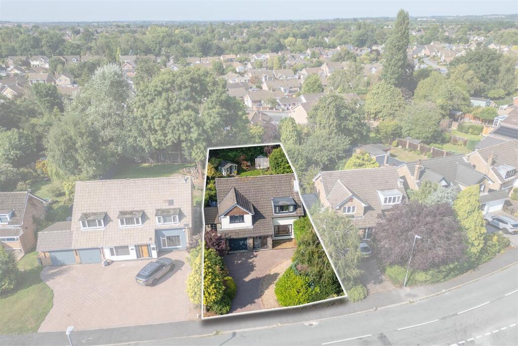 52 Oakham Drive, Coalville