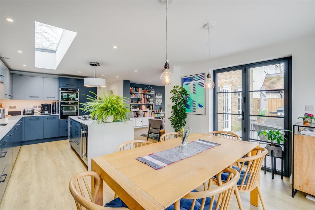 Eastholm Green 9-8.jpg