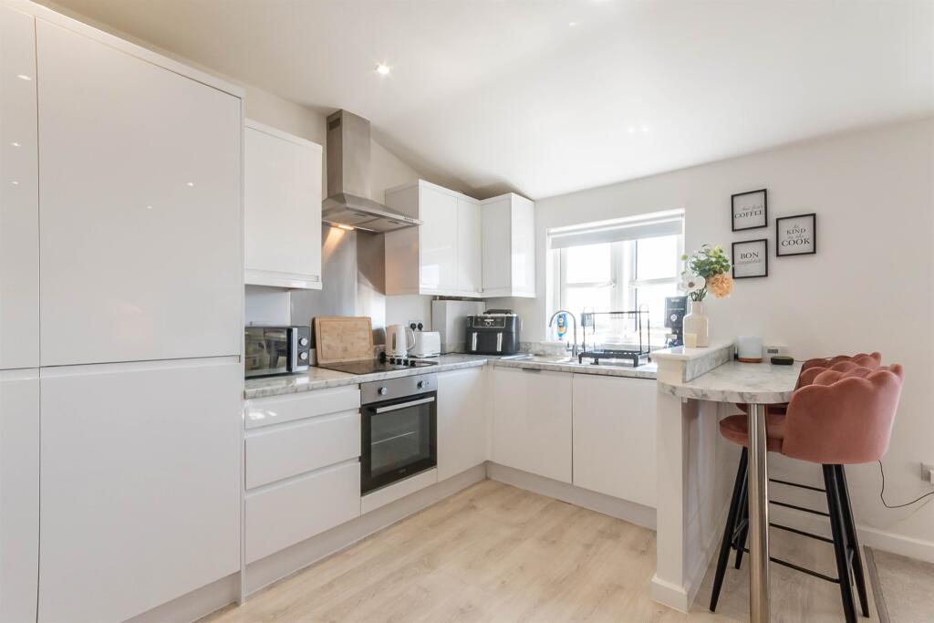 Kitchen / Living Room