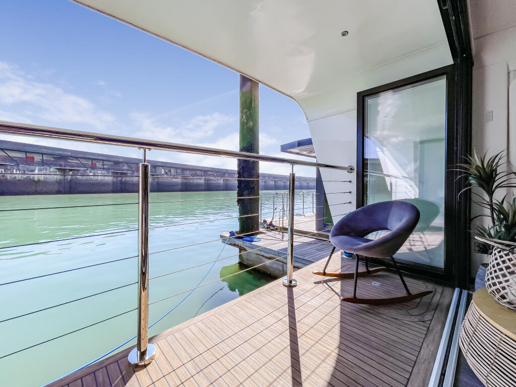 Rear Deck