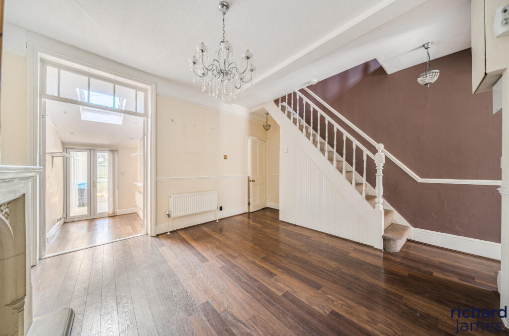 8cecf3d1319f407490a0b91b8f6880c3