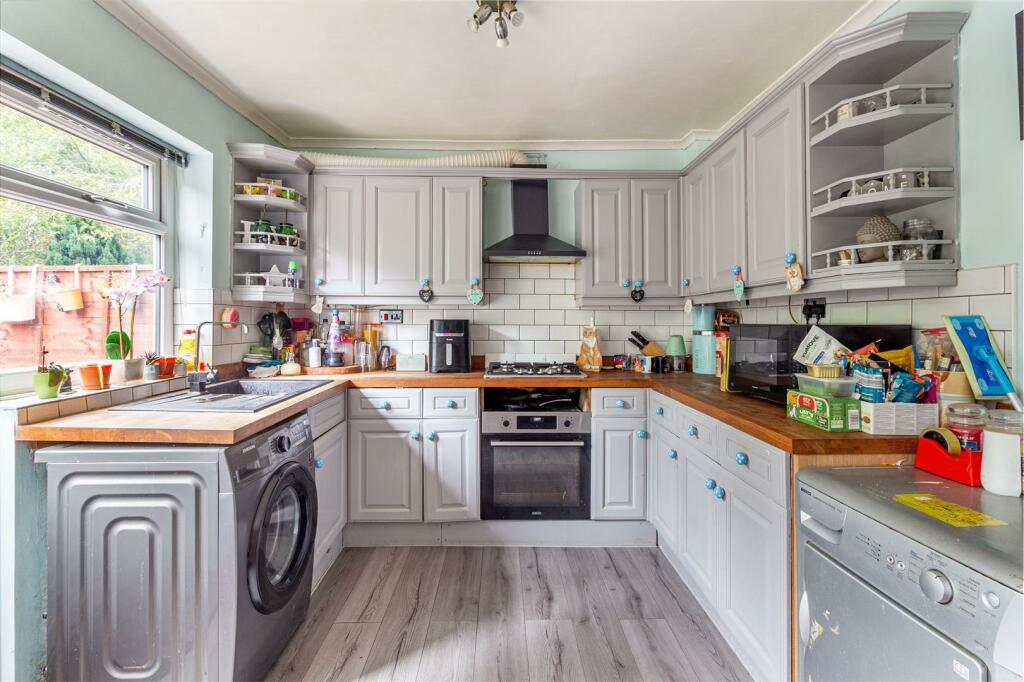 Kitchen-2.jpg