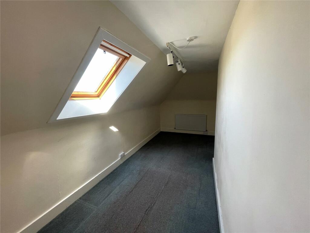 Bedroom 5/Study
