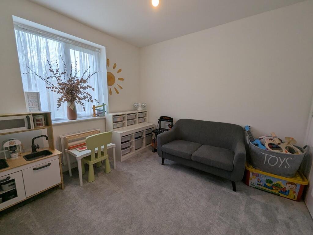 Dining Room/Study/Playroom