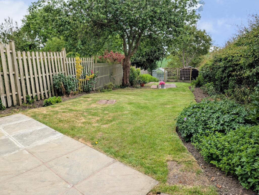 PXL_20250522_095158654.MP2