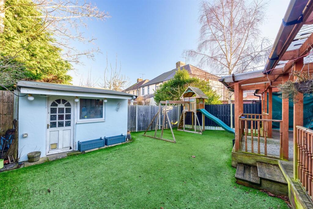 8AshburyLane(Exterior)(5of10).jpg