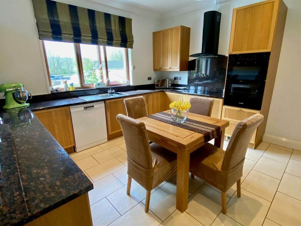 Hudds road 1 kitchen.jpg