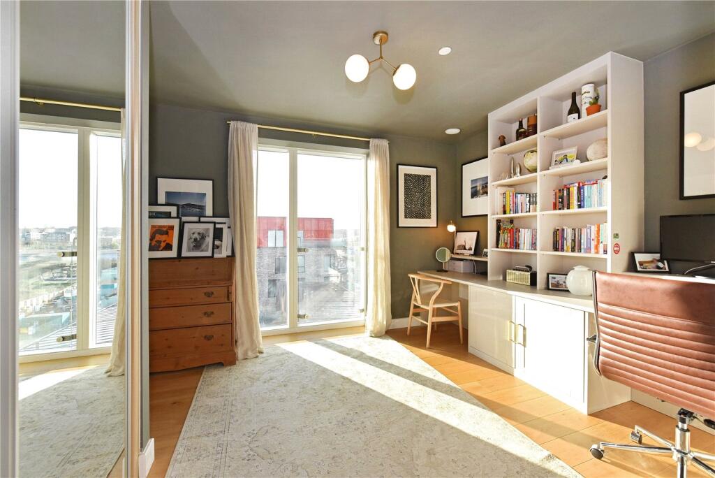 Bedroom/Study