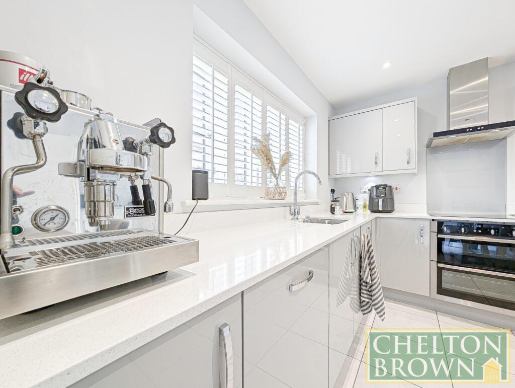 Kitchen &amp; Diner
