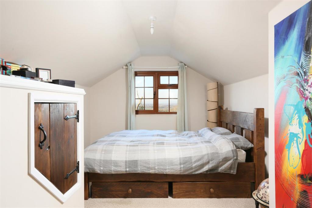 4 Parkfield Rank 18.jpg