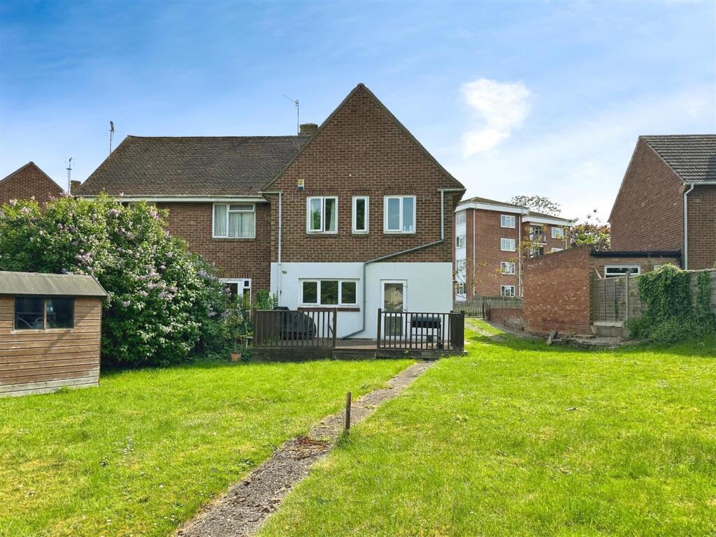 ae69eb00--46C6-B218-C4B567206709-19658-000008EADAD