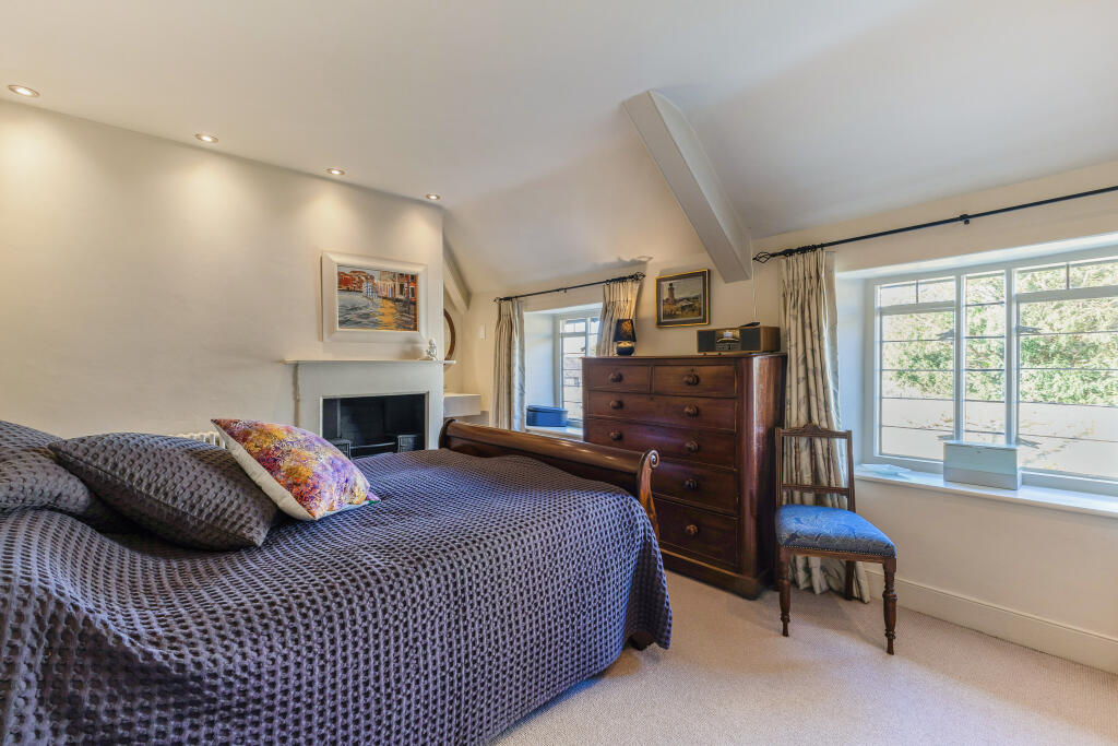 Main Bedroom