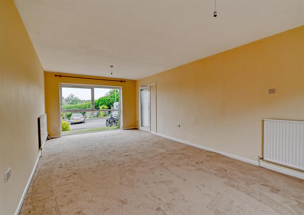 7 Stretton Close-08.jpg