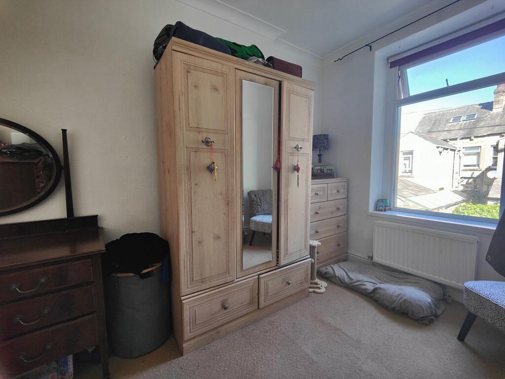 4 Bedrooms