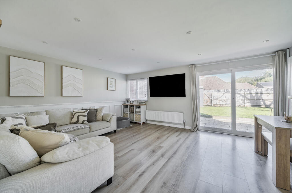 1361243-17-68dbba...