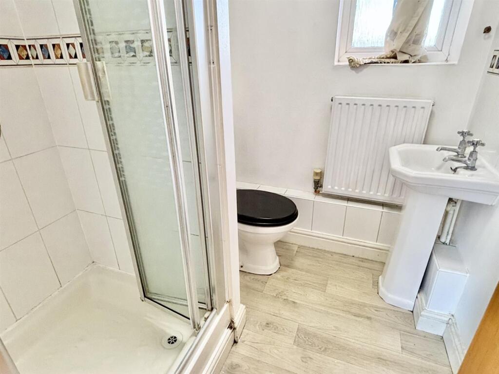 En-suite Shower Room W/C