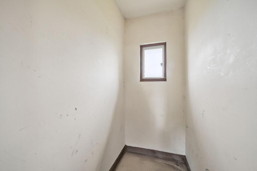 Storage cupboard