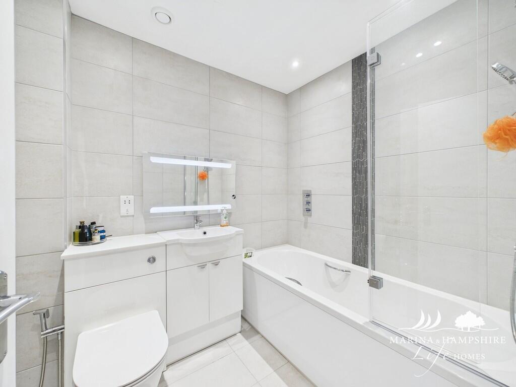 CAM03691G0-PR0044...