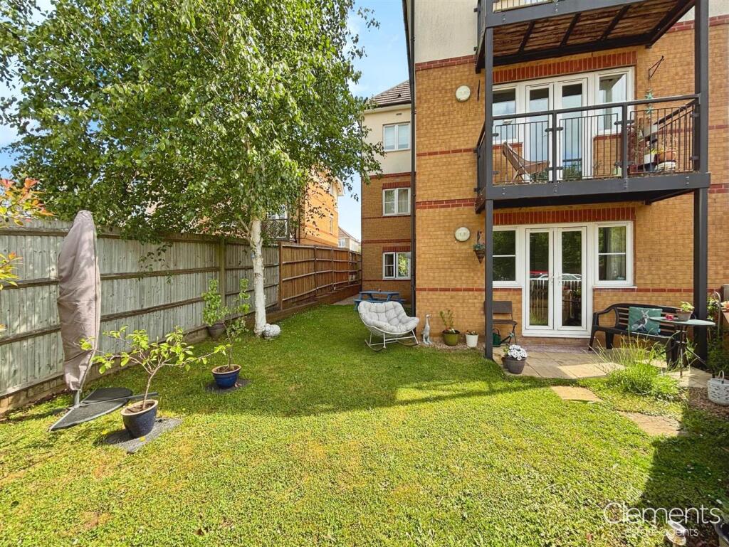 5faa9016-Photo 205-29-25 2C 2010 2037 2057.jpg