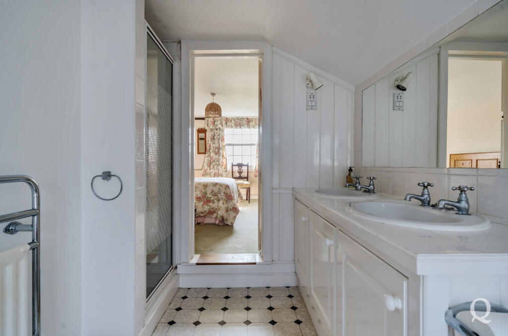 1b932601-693e-4ce...