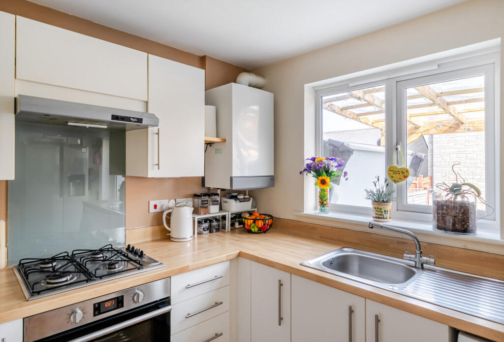 1341122-10-689f04...