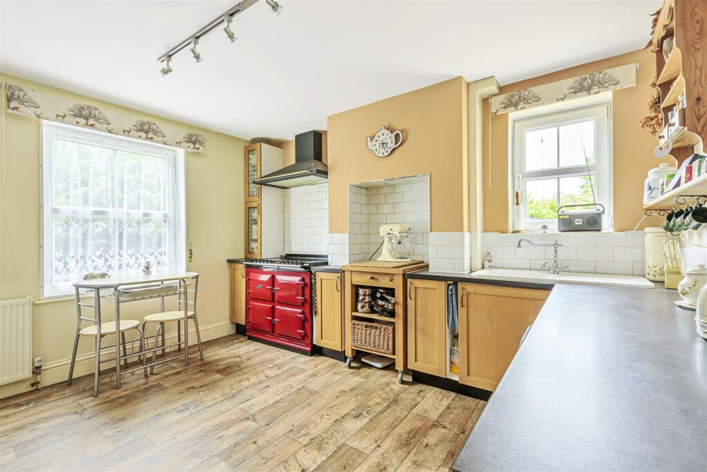 Kitchen - Breakfast Room 2832.jpg
