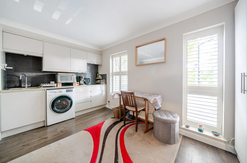 1313720-8-6853d70...