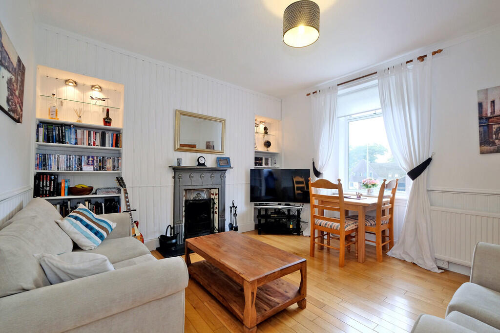 Station Road West...