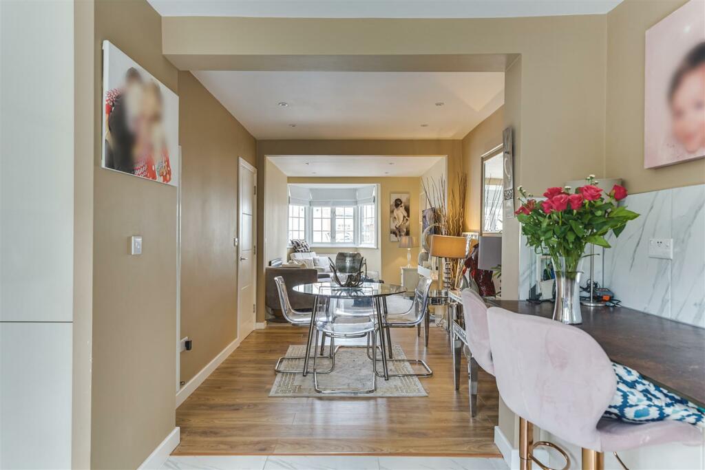 63 Leighton Road-14.jpg