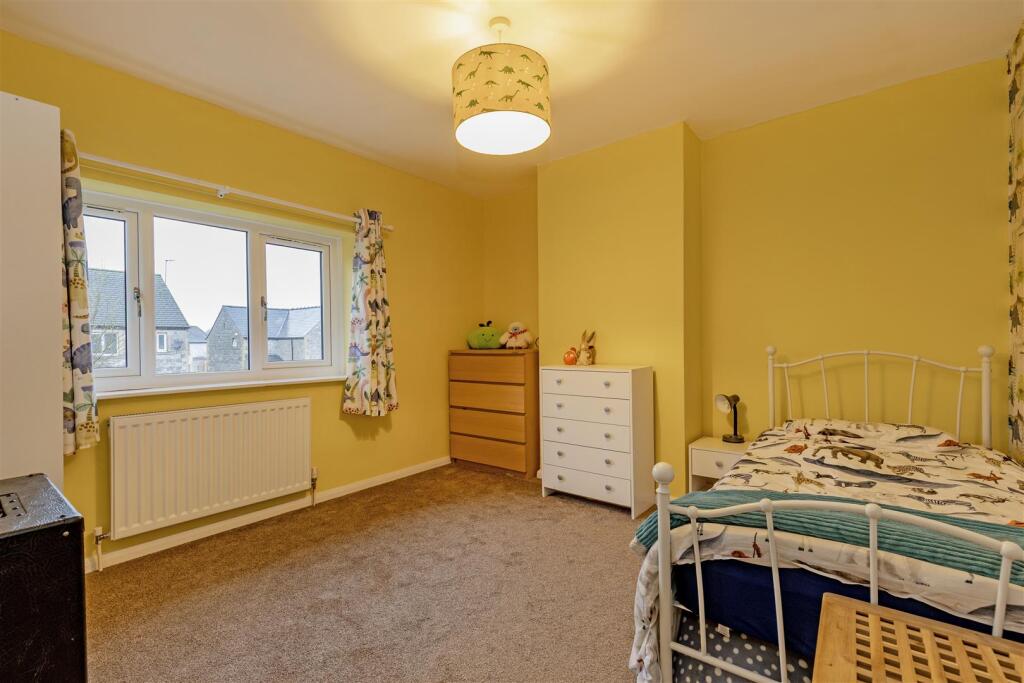 Bedroom 2-1.jpg