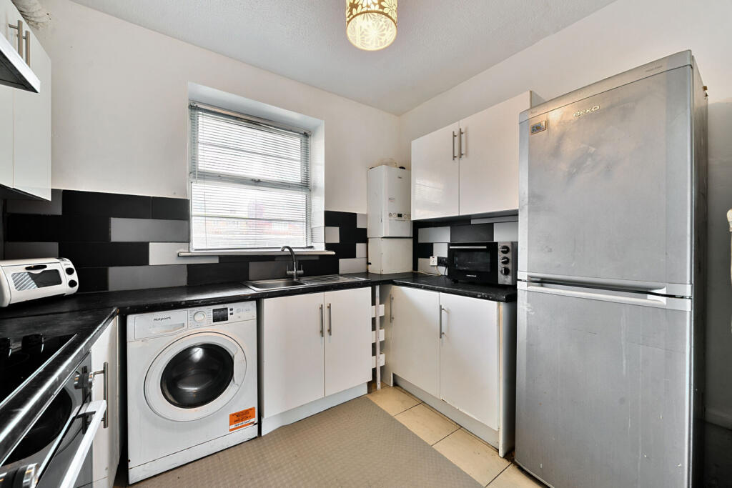 1300835-15-683707...