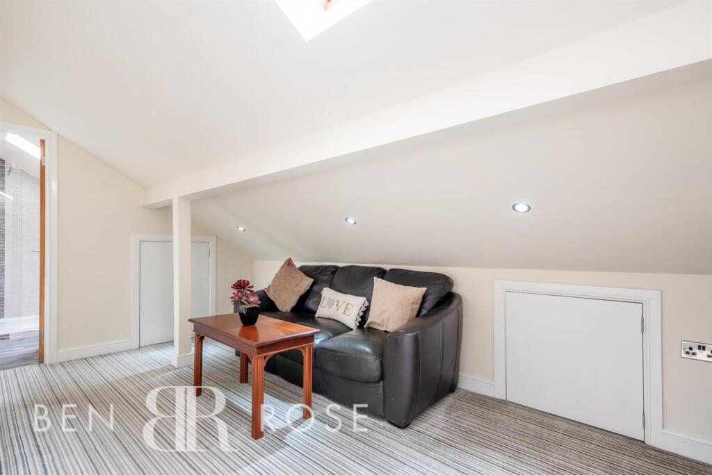 Landing/Sitting Room