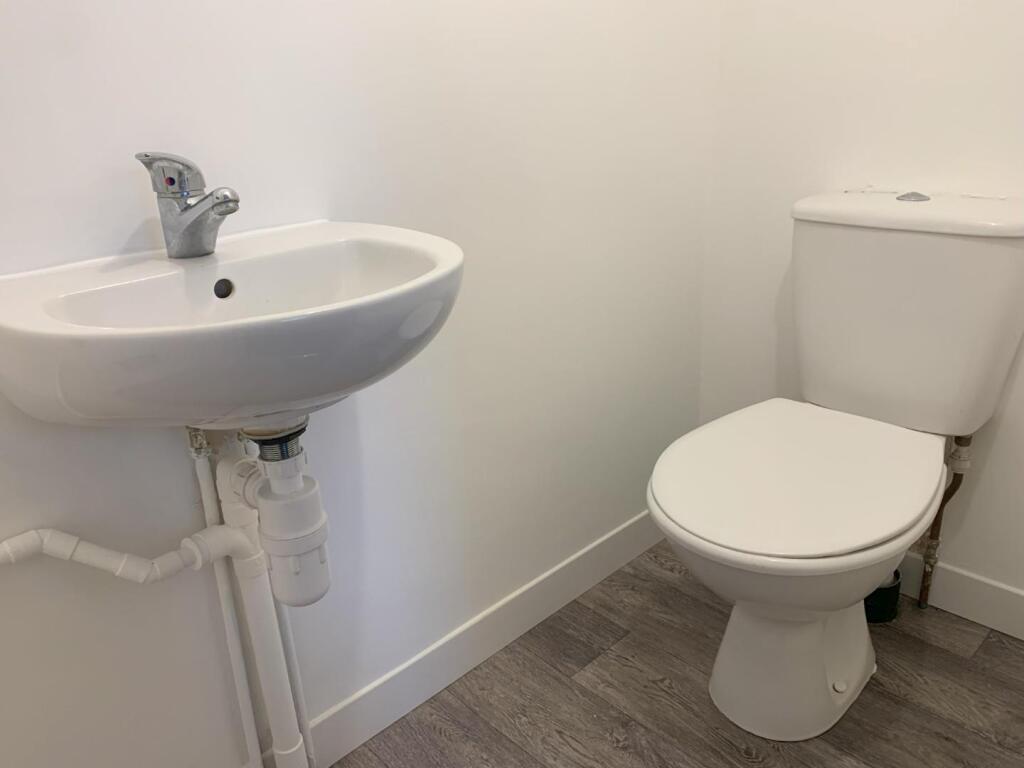 Downstairs WC.jpeg