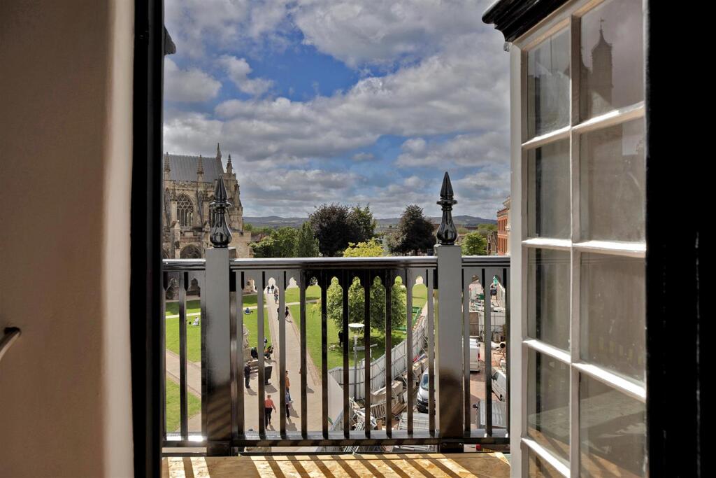 1CathedralClose20241 Catherdral Close (38)46.jpg