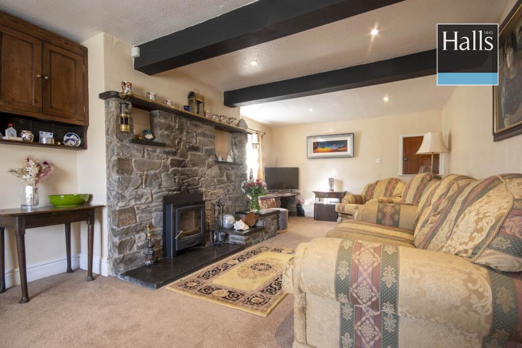 Living Room.jpg