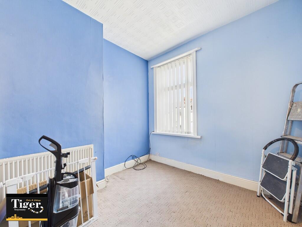 CAM02176G0-PR0659...