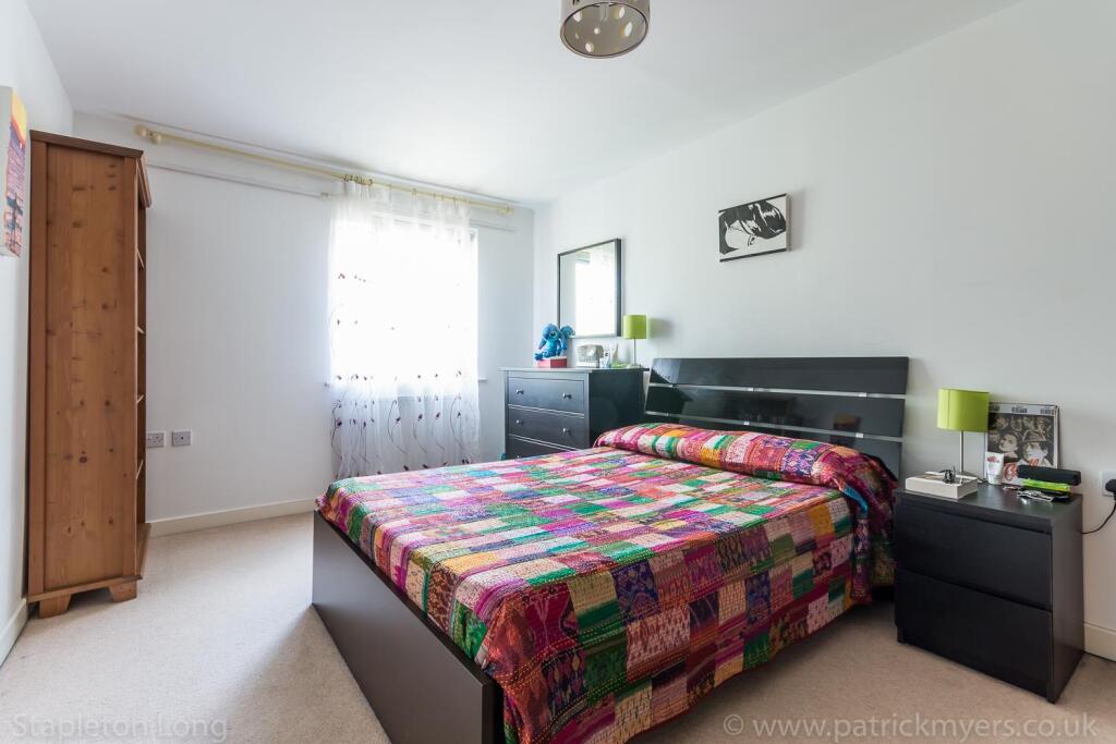 Flat 11, 82 Elder Road-1.jpg