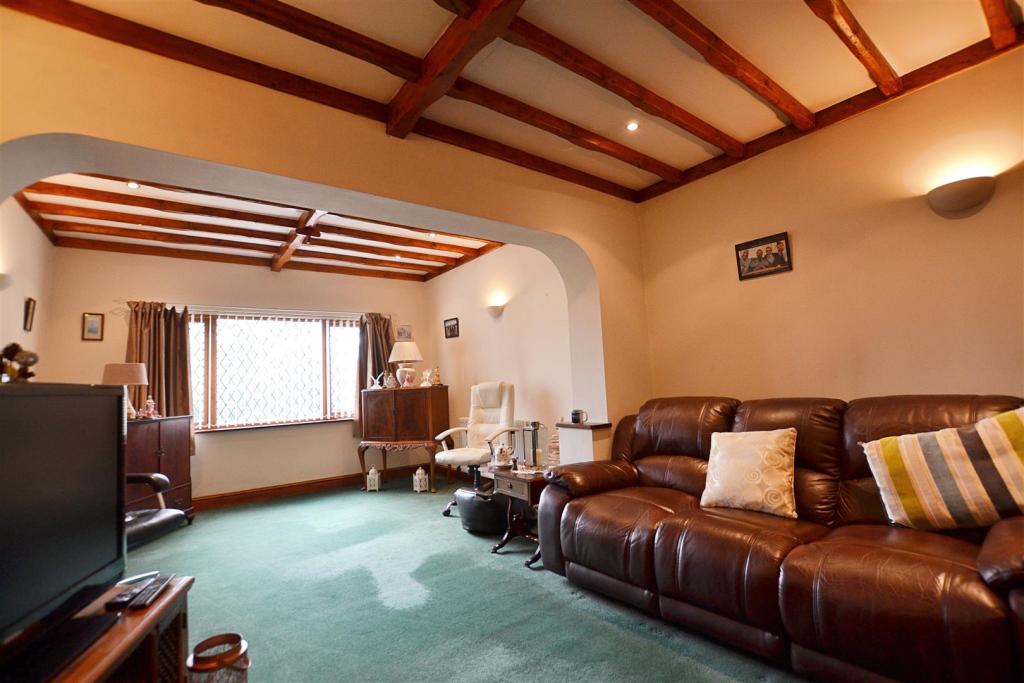 living room 3.JPG