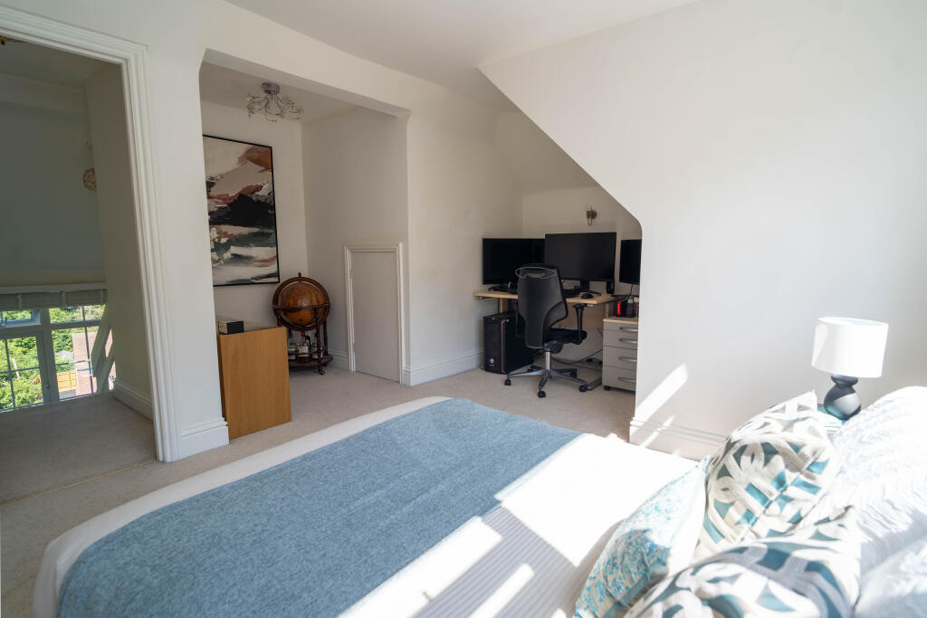 80 Oakhill Road  (27 of 38)