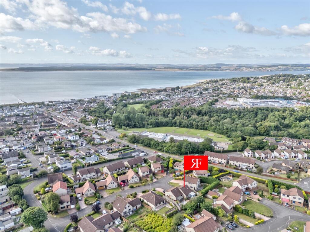 14 Ardestie Place Monifieth Edits-3.JPG