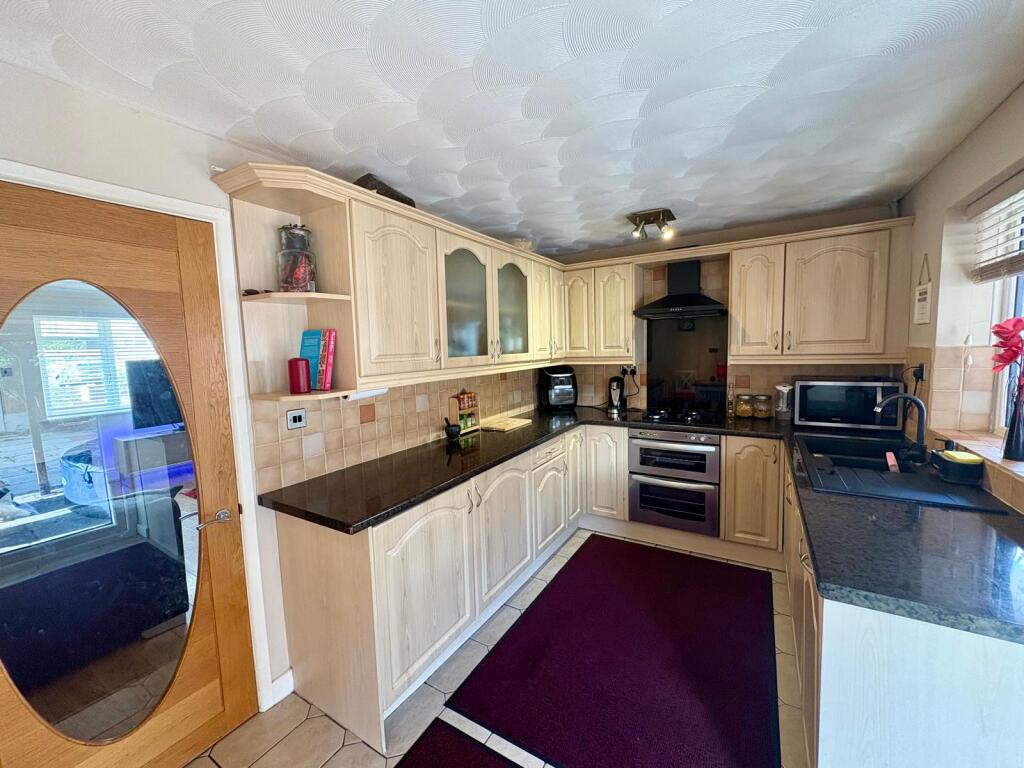 WhatsApp Image 2025-09-17 at 09.26.08_e3d4dd44.jpg